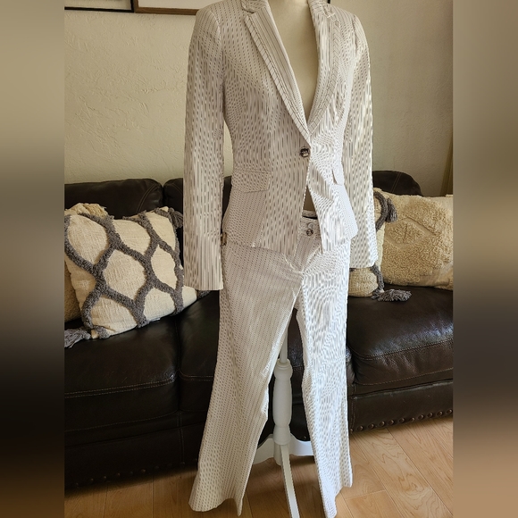 White House Black Market Women's Pinstripe Blazer Set Black & White Classic - Picture 10 of 14